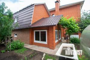 Коттедж 300м², 2-этажный, участок 6 сот.  