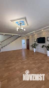 Коттедж 360м&sup2;, 3-этажный, участок 12 сот.  