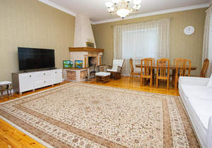 Дом 238м&sup2;, 2-этажный, участок 6 сот.  