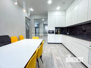 Дом 192м&sup2;, 2-этажный, участок 6 сот.  