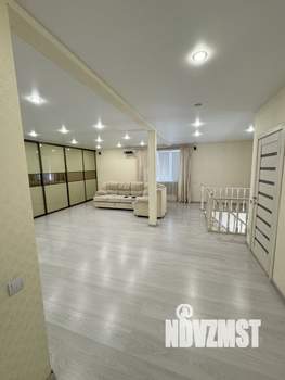 Коттедж 220м², 2-этажный, участок 6 сот.  