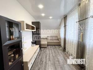 Дом 250м&sup2;, 2-этажный, участок 10 сот.  