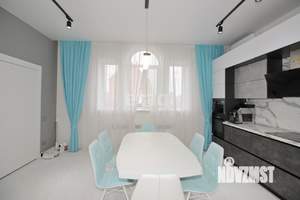 Дом 184м², 2-этажный, участок 6 сот.  