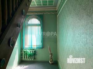 Дом 602м&sup2;, 3-этажный, участок 12 сот.  