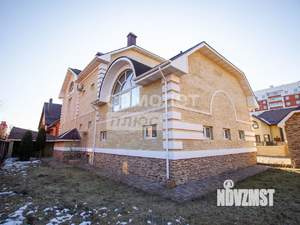 Дом 700м², 3-этажный, участок 8 сот.  