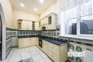 Дом 199м², 2-этажный, участок 4 сот.  