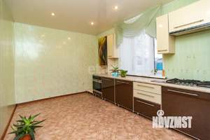 Коттедж 178м², 2-этажный, участок 6 сот.  