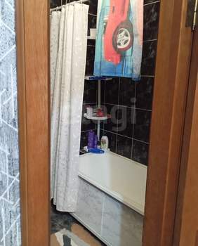 Дом 300м&sup2;, 2-этажный, участок 8 сот.  