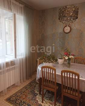 Дом 200м², 2-этажный, участок 5 сот.  