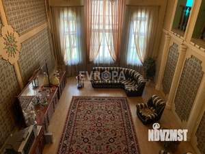 Дом 602м², 3-этажный, участок 12 сот.  