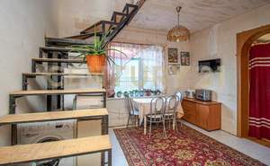 Дом 263м², 2-этажный, участок 4 сот.  