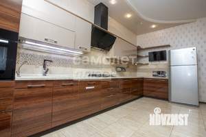 Дом 244м&sup2;, 1-этажный, участок 8 сот.  