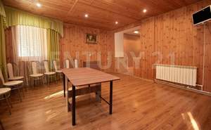Дом 250м², 2-этажный, участок 6 сот.  