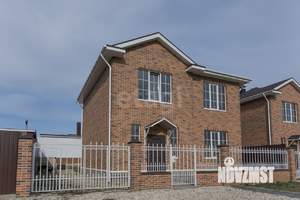 Дом 119м&sup2;, 2-этажный, участок 6 сот.  