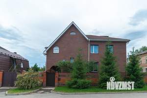 Коттедж 300м², 2-этажный, участок 6 сот.  
