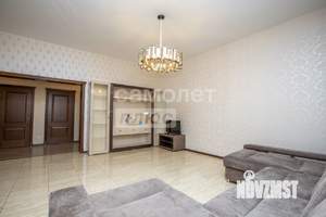 Дом 244м&sup2;, 1-этажный, участок 8 сот.  