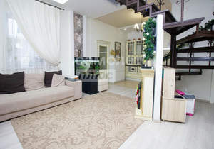 Дом 170м&sup2;, 2-этажный, участок 6 сот.  