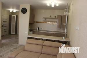 1-к квартира, посуточно, 57м2, 8/21 этаж