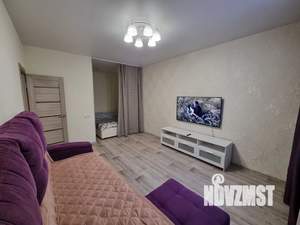 1-к квартира, посуточно, 40м2, 6/9 этаж