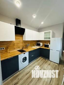 Студия квартира, посуточно, 35м2, 5/24 этаж