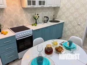 1-к квартира, посуточно, 38м2, 1/9 этаж