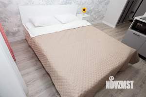 Студия квартира, посуточно, 25м2, 23/24 этаж