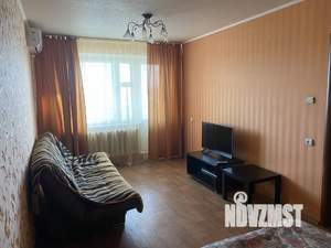 1-к квартира, посуточно, 46м2, 1/1 этаж
