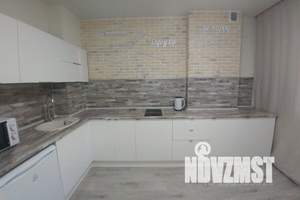 1-к квартира, посуточно, 47м2, 2/21 этаж