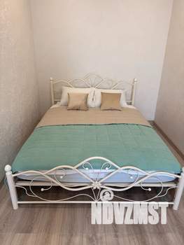 Студия квартира, посуточно, 38м2, 15/25 этаж