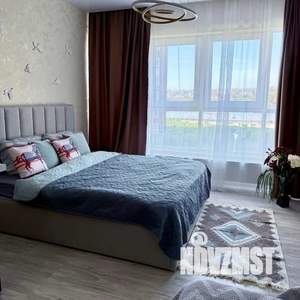 Студия квартира, посуточно, 30м2, 3/24 этаж