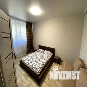 2-к квартира, посуточно, 57м2, 1/1 этаж