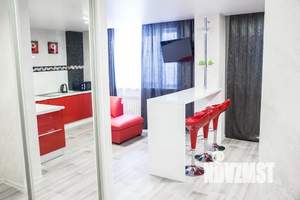 Студия квартира, посуточно, 65м2, 16/21 этаж