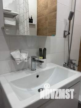 Студия квартира, посуточно, 30м2, 13/18 этаж