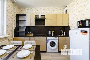 1-к квартира, посуточно, 55м2, 1/1 этаж