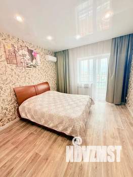 1-к квартира, посуточно, 40м2, 6/18 этаж