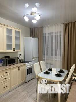 Студия квартира, посуточно, 40м2, 18/24 этаж