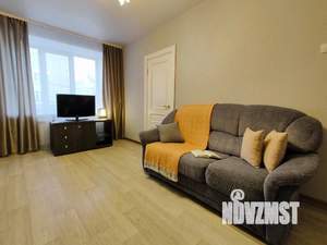 1-к квартира, посуточно, 50м2, 1/1 этаж