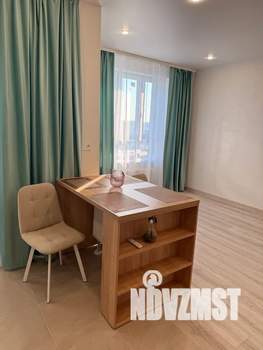 Студия квартира, посуточно, 38м2, 15/25 этаж