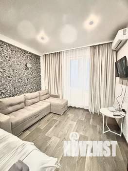 1-к квартира, посуточно, 36м2, 3/18 этаж