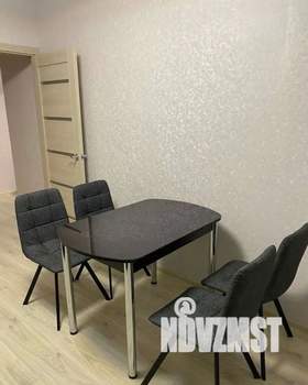 1-к квартира, посуточно, 35м2, 4/10 этаж