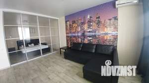 Студия квартира, посуточно, 57м2, 12/21 этаж