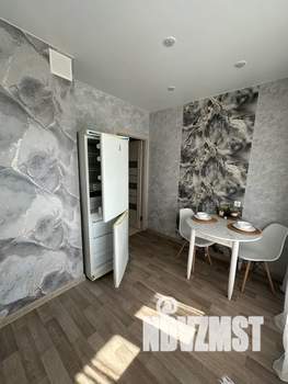 1-к квартира, посуточно, 39м2, 4/10 этаж