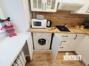 Студия квартира, посуточно, 53м2, 2/5 этаж