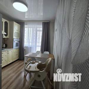 3-к квартира, посуточно, 60м2, 1/1 этаж