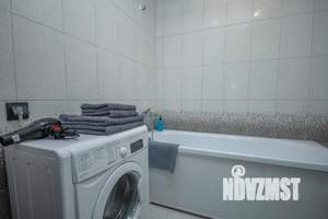 2-к квартира, посуточно, 58м2, 1/1 этаж