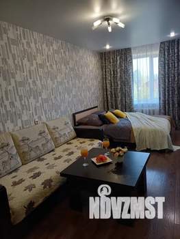 1-к квартира, посуточно, 35м2, 1/9 этаж