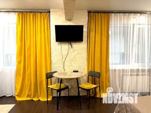 Студия квартира, посуточно, 35м2, 1/5 этаж