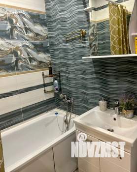 Студия квартира, посуточно, 32м2, 15/25 этаж