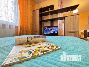 1-к квартира, посуточно, 37м2, 15/16 этаж