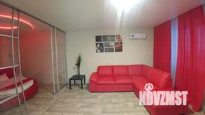 Студия квартира, посуточно, 57м2, 18/21 этаж